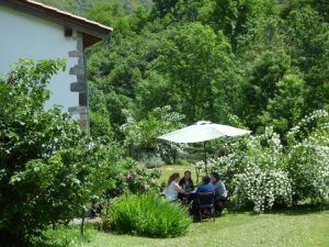 Primavera el jardín de Los Riegos se llena de flores